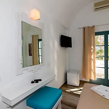 Hotel Iris Boutique Kamári