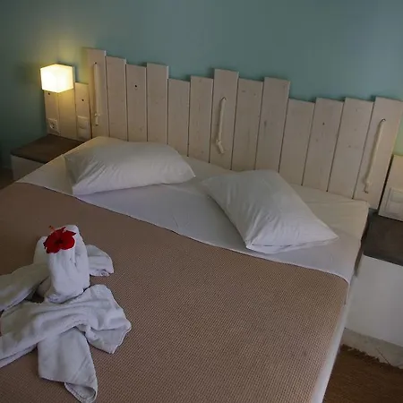 Hotel Iris Boutique Kamári