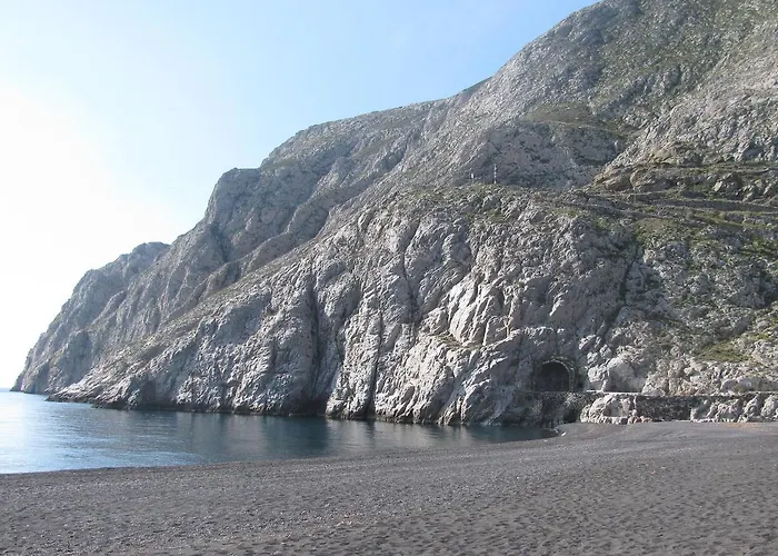 Iris Boutique 3* Kamari (Santorini)