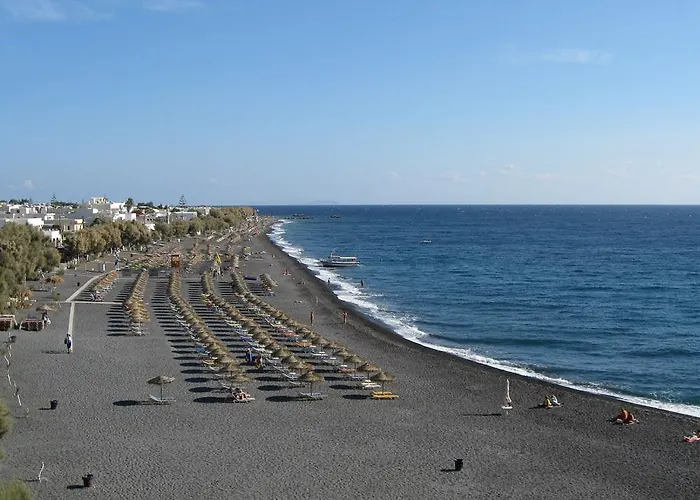 Iris Boutique Kamari (Santorini)