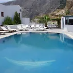 فندق Iris Boutique 3*