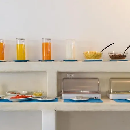 Iris Boutique Hotel 3*